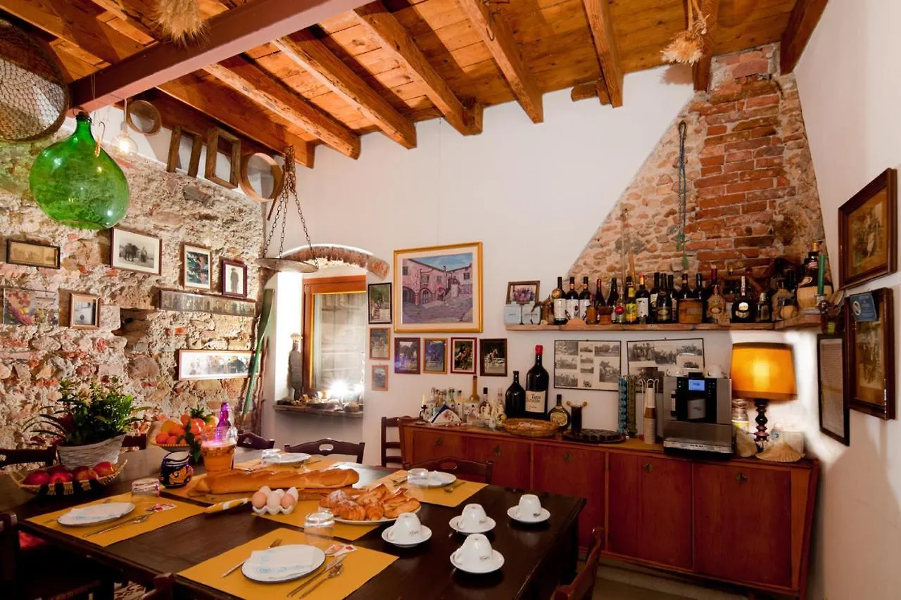 Casa di campagna Affittacamere Casa Zafferano Albenga Italia